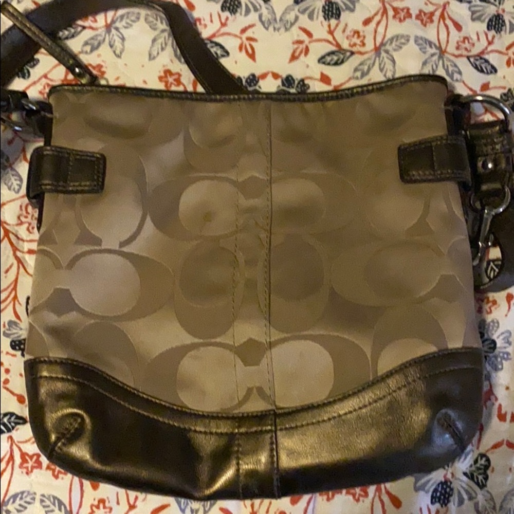 Coach Purse - Picture 4 of 5